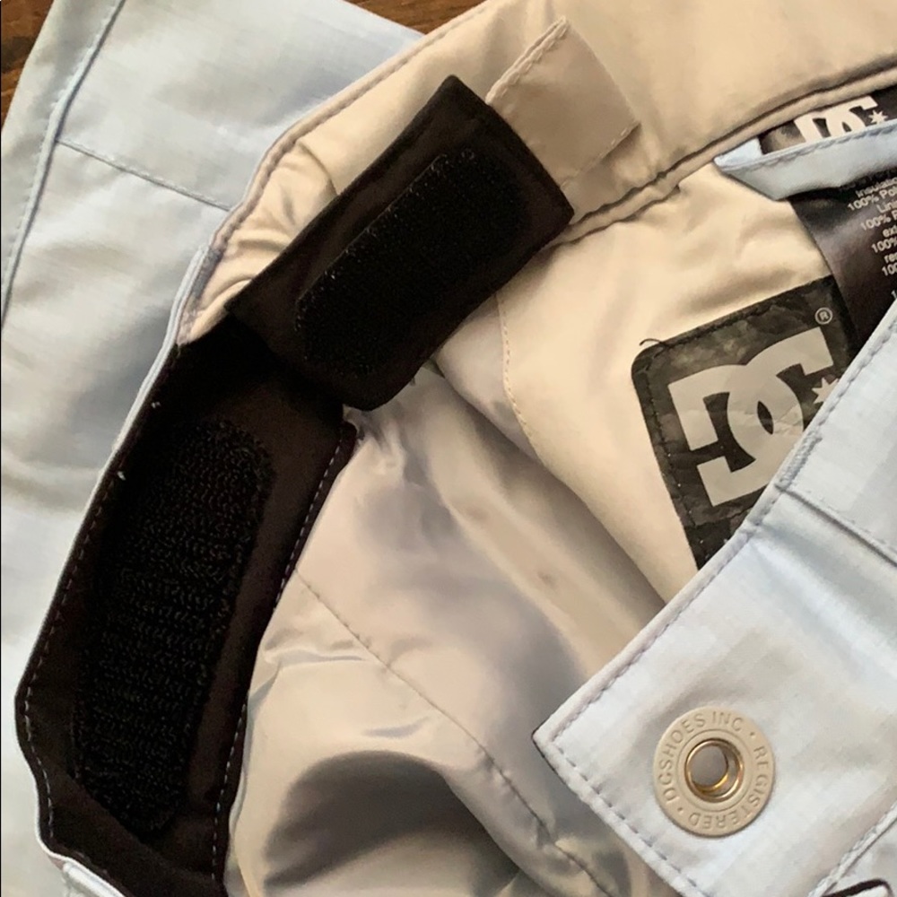 DC SKI SNOWBOARDING SNOW PANTS WATERPROOF LINED NEW - Picture 2 of 9